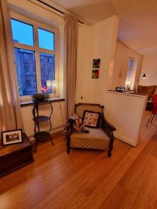 Pæn central lejlighed med gratis parkering