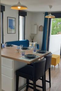 Appartements Kylian-s Dream T4 meuble 4 etoiles 5mn des plages Perols : photos des chambres