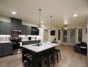 The Hangout! - 法默斯布兰奇