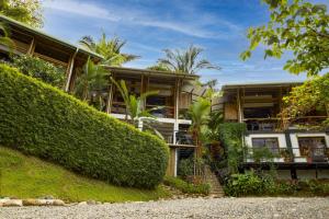 Bambura Hermosa villas