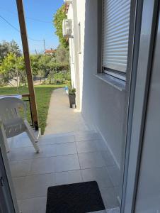 Seashore house Makri