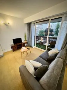 Appartement avec piscine - Кламар