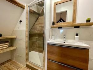 Maison coeur de St-Cirq-Lapopie Charme Jardin Clim