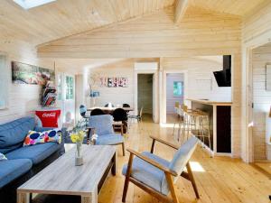 7 person holiday home in Hornbæk-By Traum