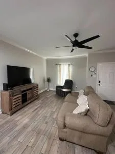 Entire House In Baton Rouge - غونزاليس