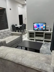 ARZ HomeStay Unit 2 - Kampong Losong