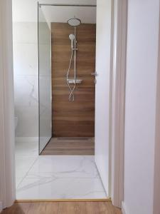 Apartments with parking spaces Konjevrate, Krka - 23231