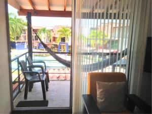 ""Apto 2 Habit, 4 piscinas, Dcto GENIUS, Check in-out extendidos, a 1 cuadra del parque -Ciudadela del Sol-""