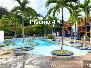 ""Apto 2 Habit, 4 piscinas, Dcto GENIUS, Check in-out extendidos, a 1 cuadra del parque -Ciudadela del Sol-""