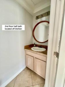 Be A Nomad - Oceanview 2 bed home - Outdoor decks