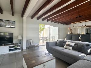 Belle villa T5 pour 8 pers. à La Palmyre – Proche mer, parking, WiFi - FR-1-705-76