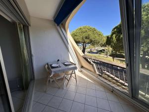 Studio confortable avec terrasse, piscine, parking privé, à 100m de la plage - 4 pers - FR-1-731-79