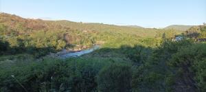 Casita en el río, Mayu Sumaj