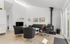 Stunning Home In Otterup With Wifi