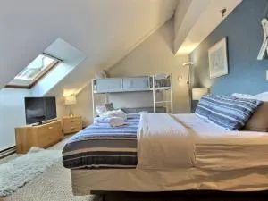 LilBear - White River Junction