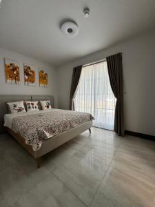 Sunken seated fire pit villa!