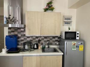 SOHO Condotel EDSA Shaw near SM Megamall FREE Pool Access