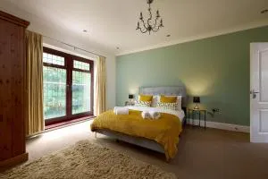 Spacious Home for Large Families and Contractors - Tettenhall