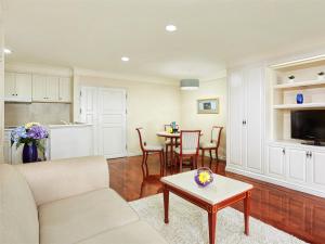 Centre Point Sukhumvit 10