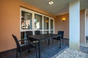 Vöröskő -LAK szauna és jakkuzi használattal