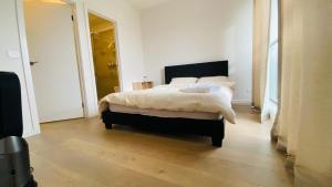 New 3 Bedroom Town House on Clyde