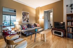 Lux clevercomfy appartmentthe center of Athens