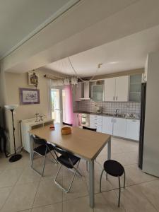 RAJ Beach Front Apartment