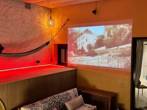 250sqm Garden Duplex with Jacuzzi, Sea View Cinema