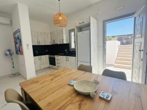 Santana Apartments