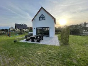 Krzywy Domek Niesiołowice - Gostomko