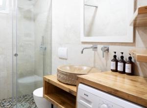 Vourtaréa Guesthouse