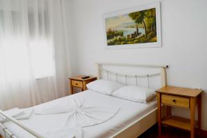 Vourtaréa Guesthouse