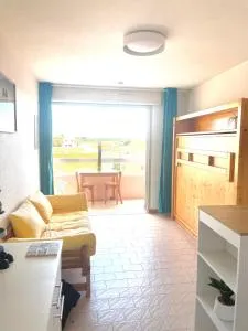 Studio 100m de la mer et port - 贝济耶