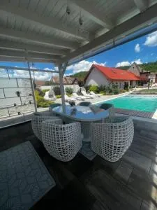 Colt de rai in inima Ardealului - Moşna