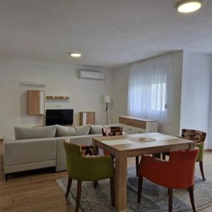 Apartman Milos - centar grada free parking