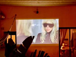 250sqm Garden Duplex with Jacuzzi, Sea View Cinema