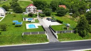 Hibiskus Appartementhaus - Cserszegtomaj