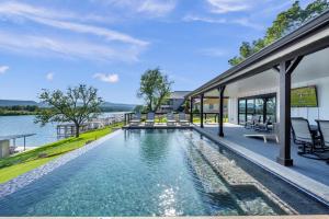 River Oaks Luxury Lakeshore Concierge Services Available - 4hvězdičkové hotely ve městě Kingsland