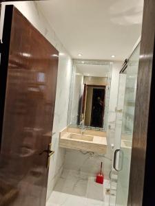 Beautiful apartment for booking