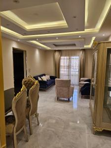 Beautiful apartment for booking