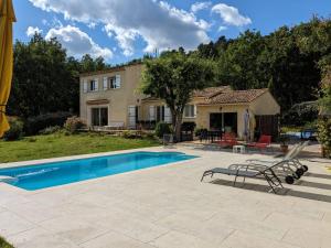 Villas Villa calme avec piscine a Greoux : Villa