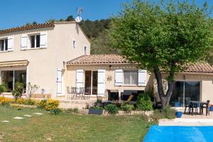 Villas Villa calme avec piscine a Greoux : photos des chambres