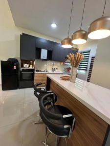 RUMAH CAMAR by IMPIAN HOMESTAY KLIA - SALAK TINGGI - NILAI