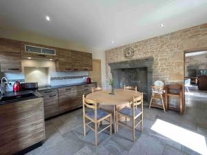 Maisons de vacances La balme St Jo, vue, calme et piscine 6 chambres : photos des chambres