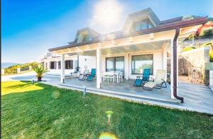Panoramic Villa Overlooking The Aeolian Islands