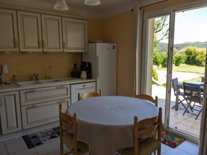 Villa calme avec piscine à Greoux