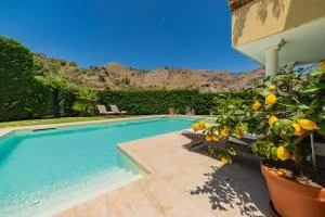 Villa Almond - Contrada Mastrissa