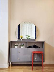 Relaxing in Downtown