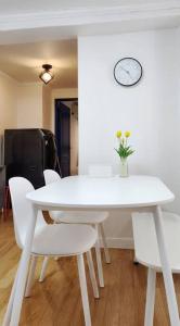 Relaxing in Downtown