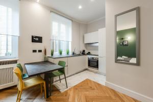 Design Studio in the Heart of Milan